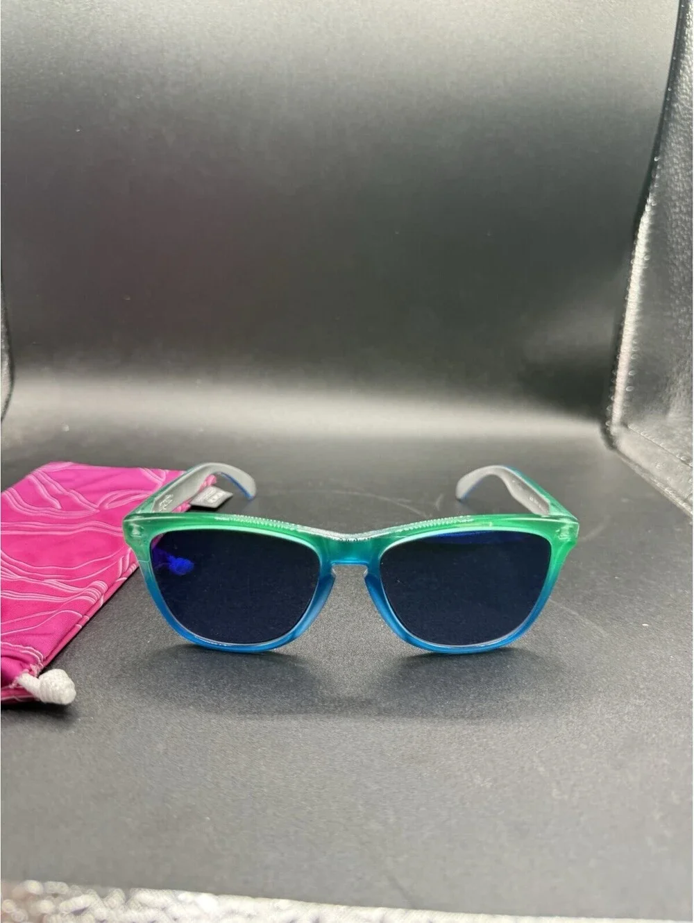 Oakley Frogskin Marine Fade/Blue Iridium Lenses 24-237